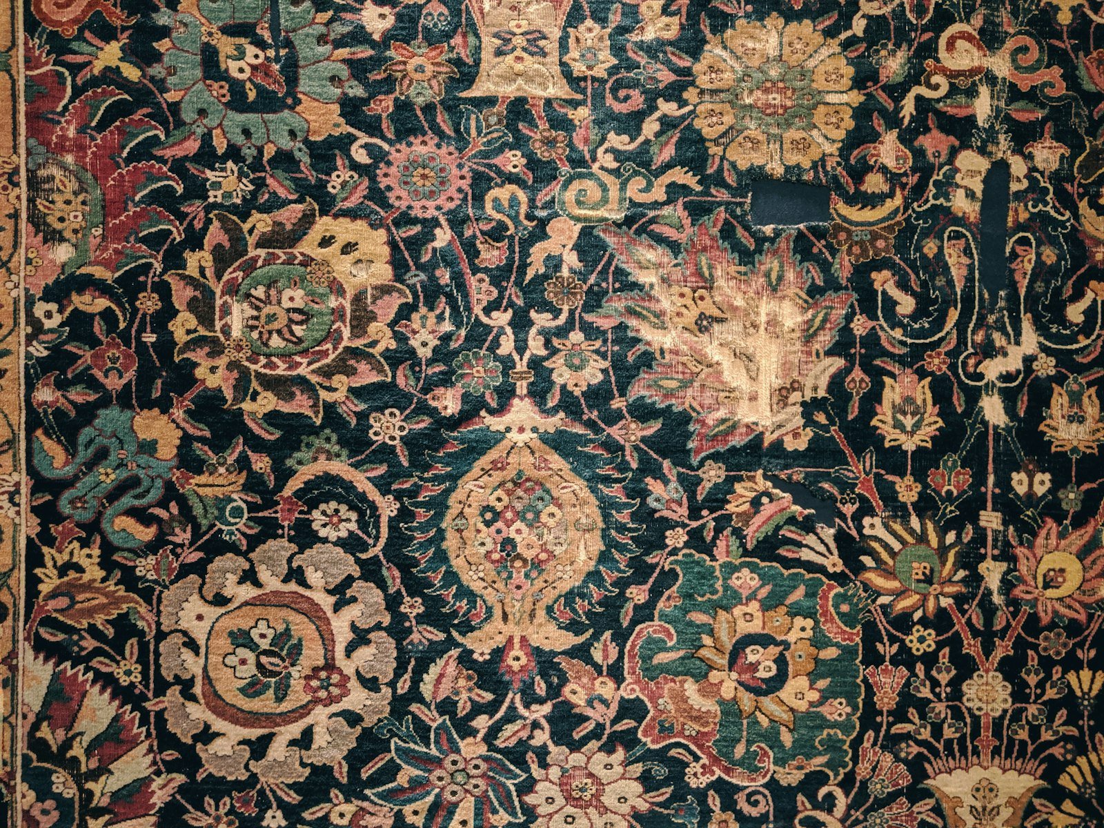 Patterned fitted carpet installed wall to wall in a Dubai interior