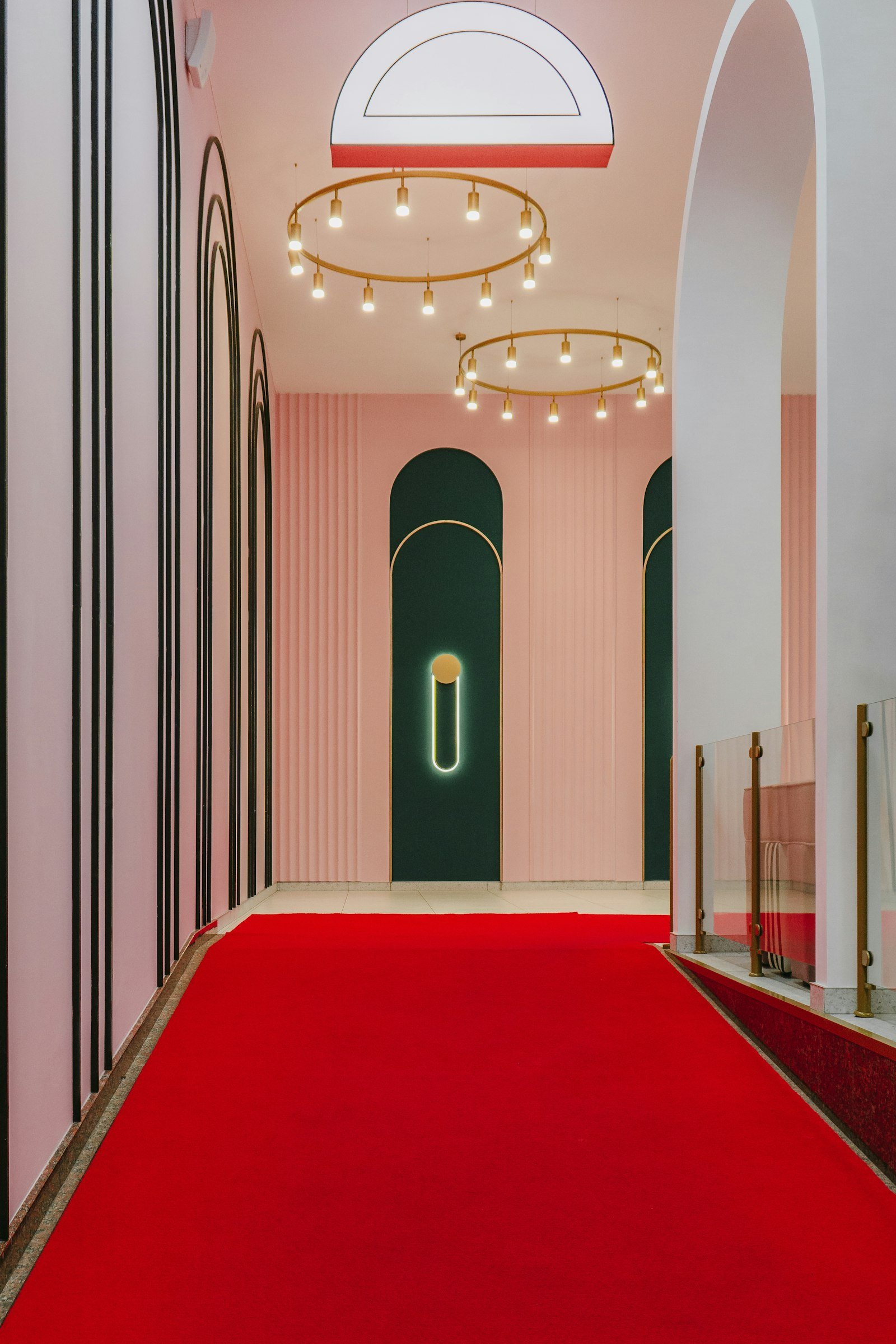 Wedding Aisle Runners in Dubai: Colours, Widths & Materials